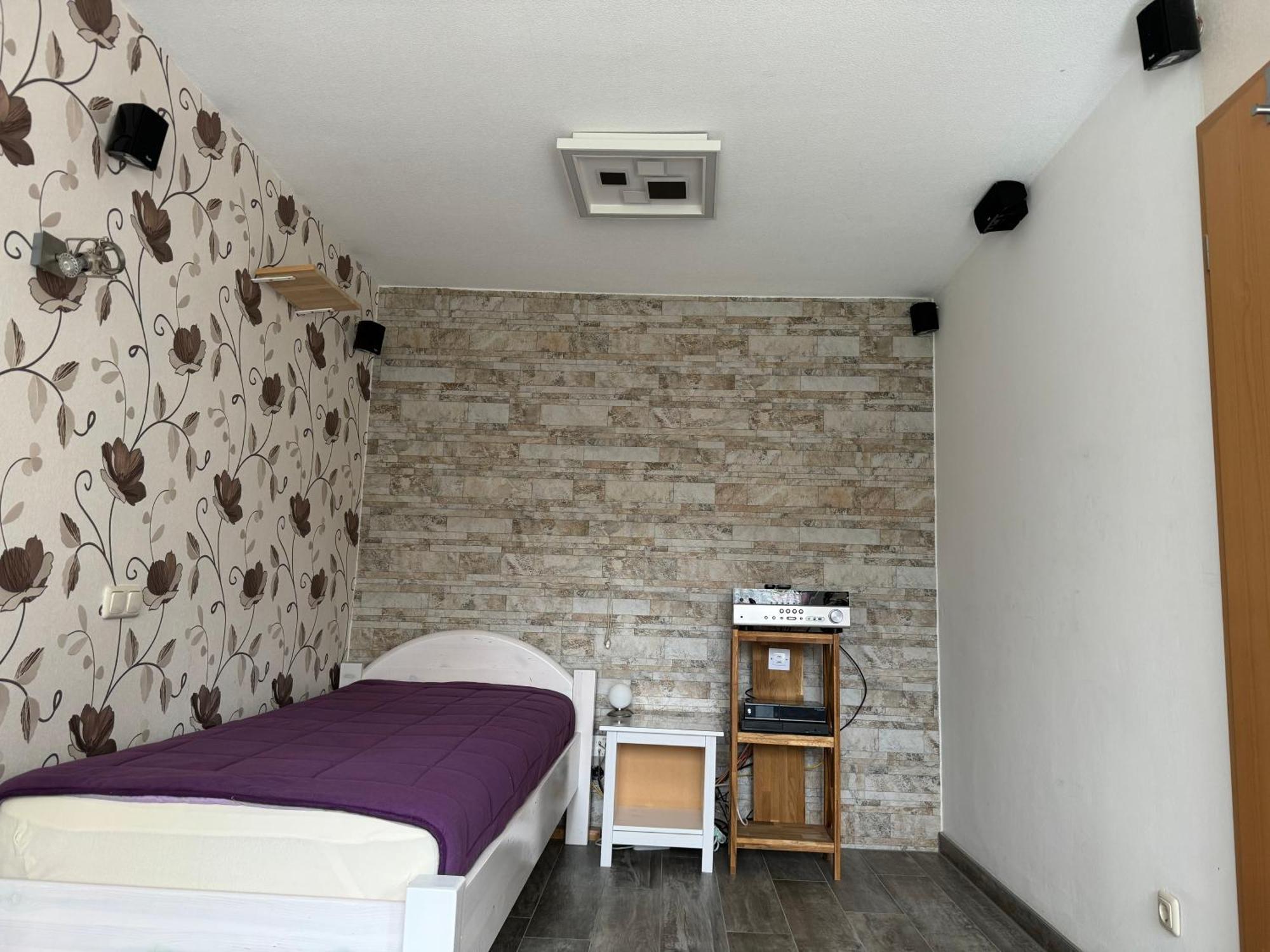 Messe-Apartment, 4 Schlafzimmer, 80 Qm, Garten - 6 Km Zur Messe, Verkehrsguenstig, Ruhig, Parkplaetze Nuremberg Ngoại thất bức ảnh