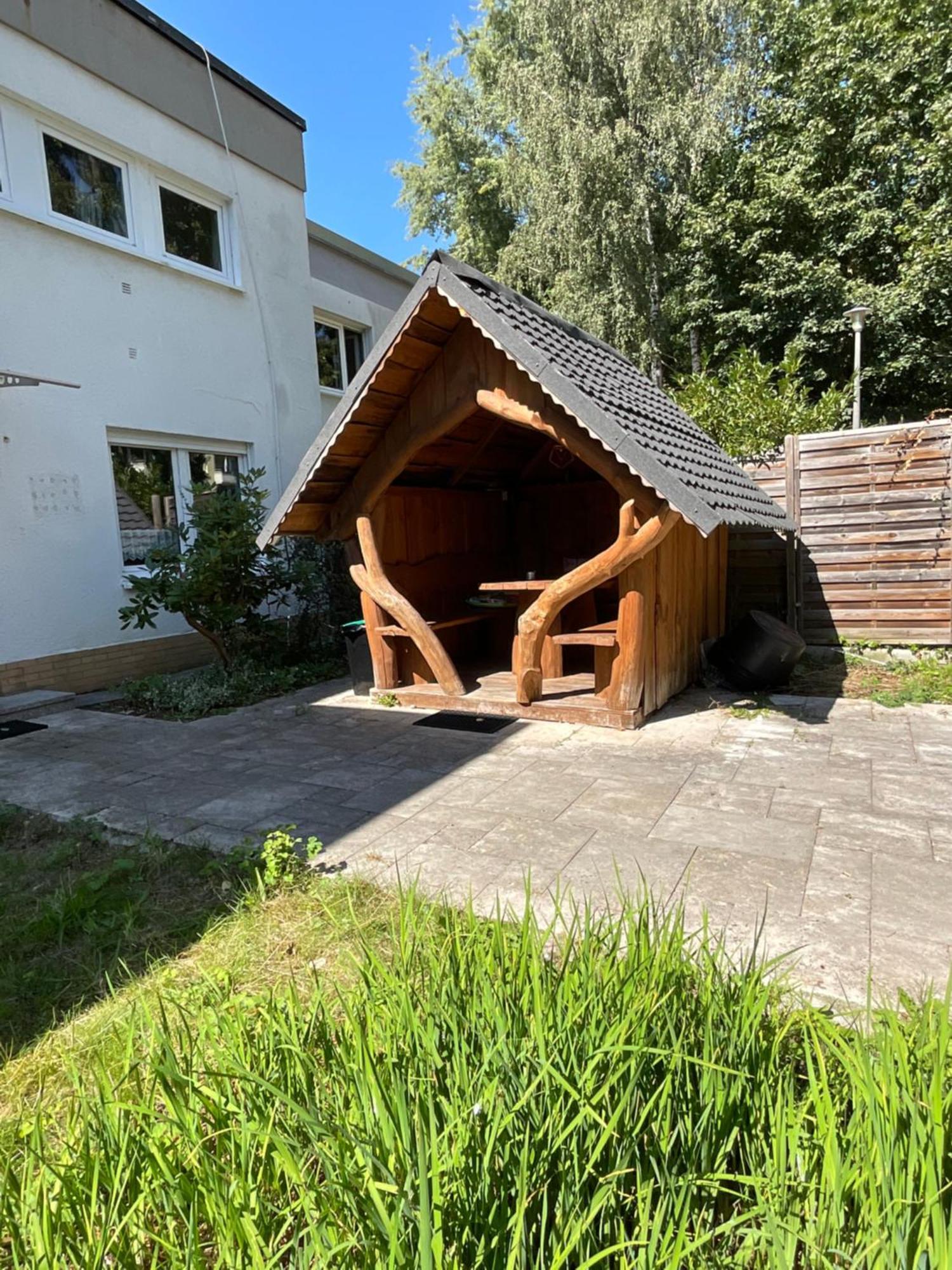 Messe-Apartment, 4 Schlafzimmer, 80 Qm, Garten - 6 Km Zur Messe, Verkehrsguenstig, Ruhig, Parkplaetze Nuremberg Ngoại thất bức ảnh