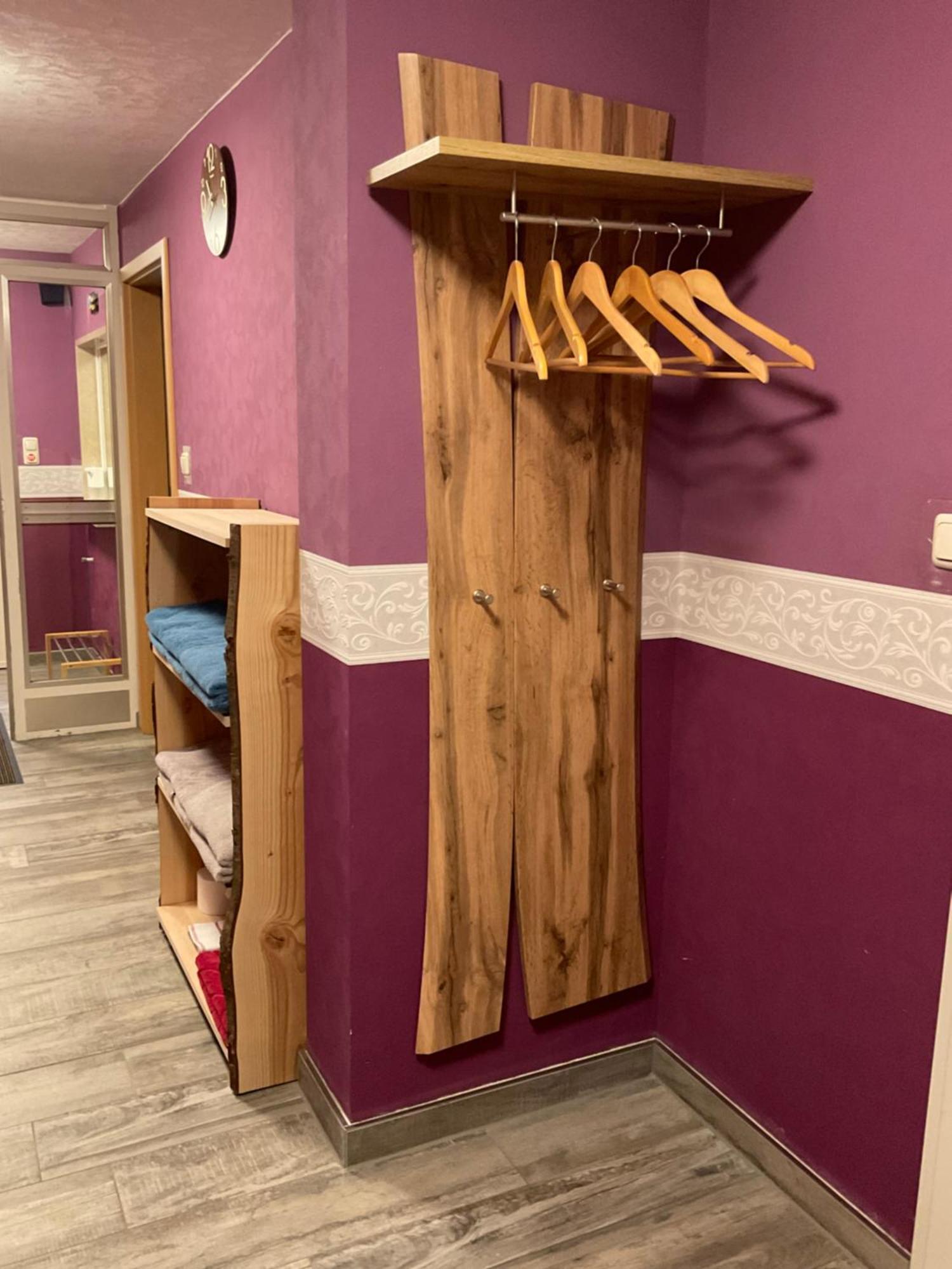Messe-Apartment, 4 Schlafzimmer, 80 Qm, Garten - 6 Km Zur Messe, Verkehrsguenstig, Ruhig, Parkplaetze Nuremberg Ngoại thất bức ảnh